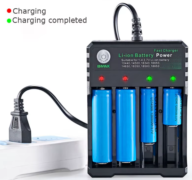 Chargeur de batterie Li-ion 3,7V 18650 4 cellules